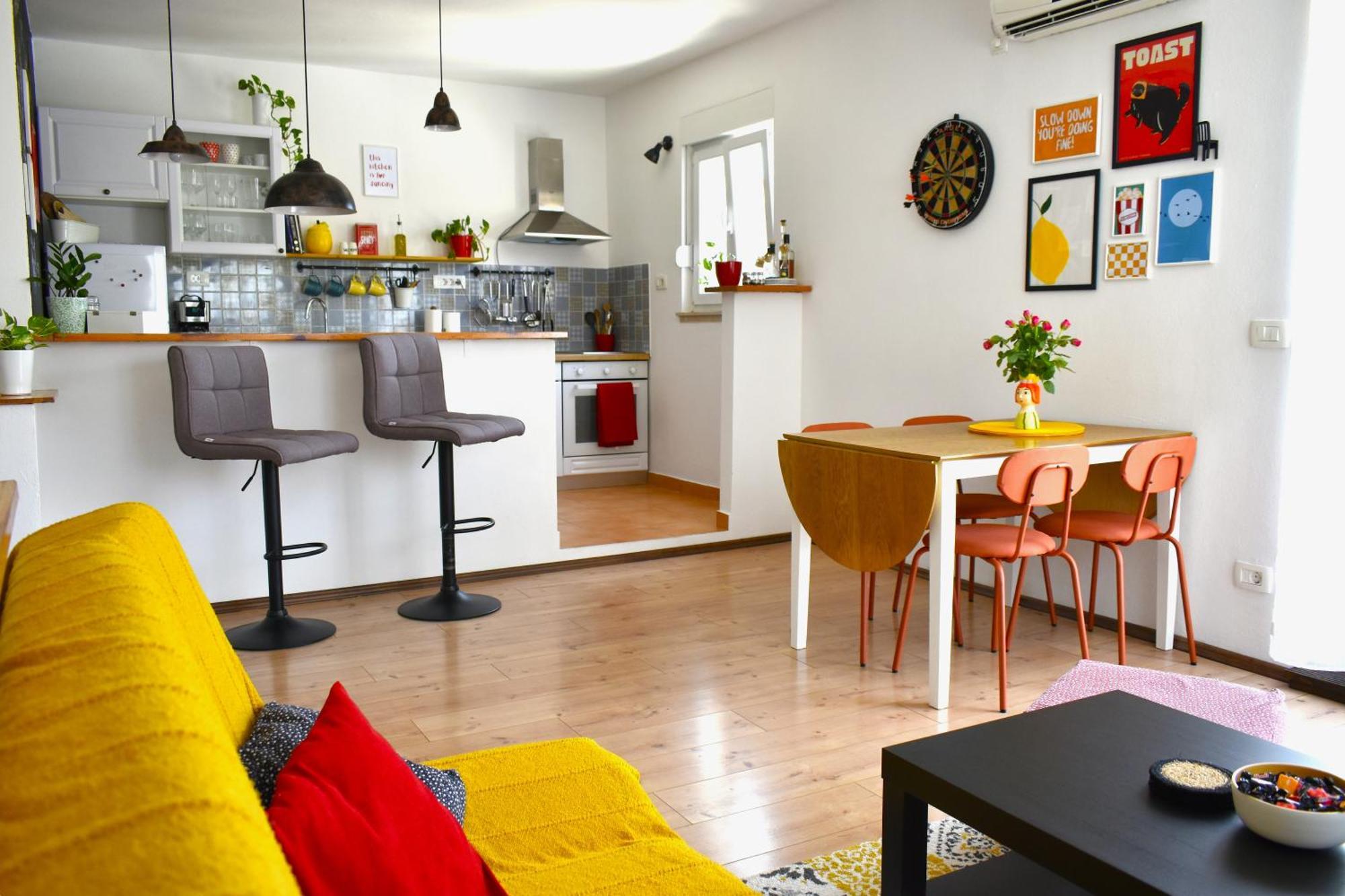 Luna House *